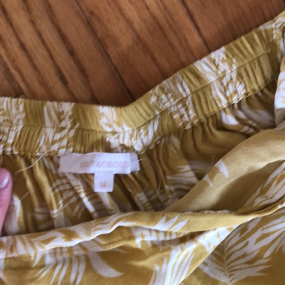 Palm print medium boutique romper. - Picture 3 of 3